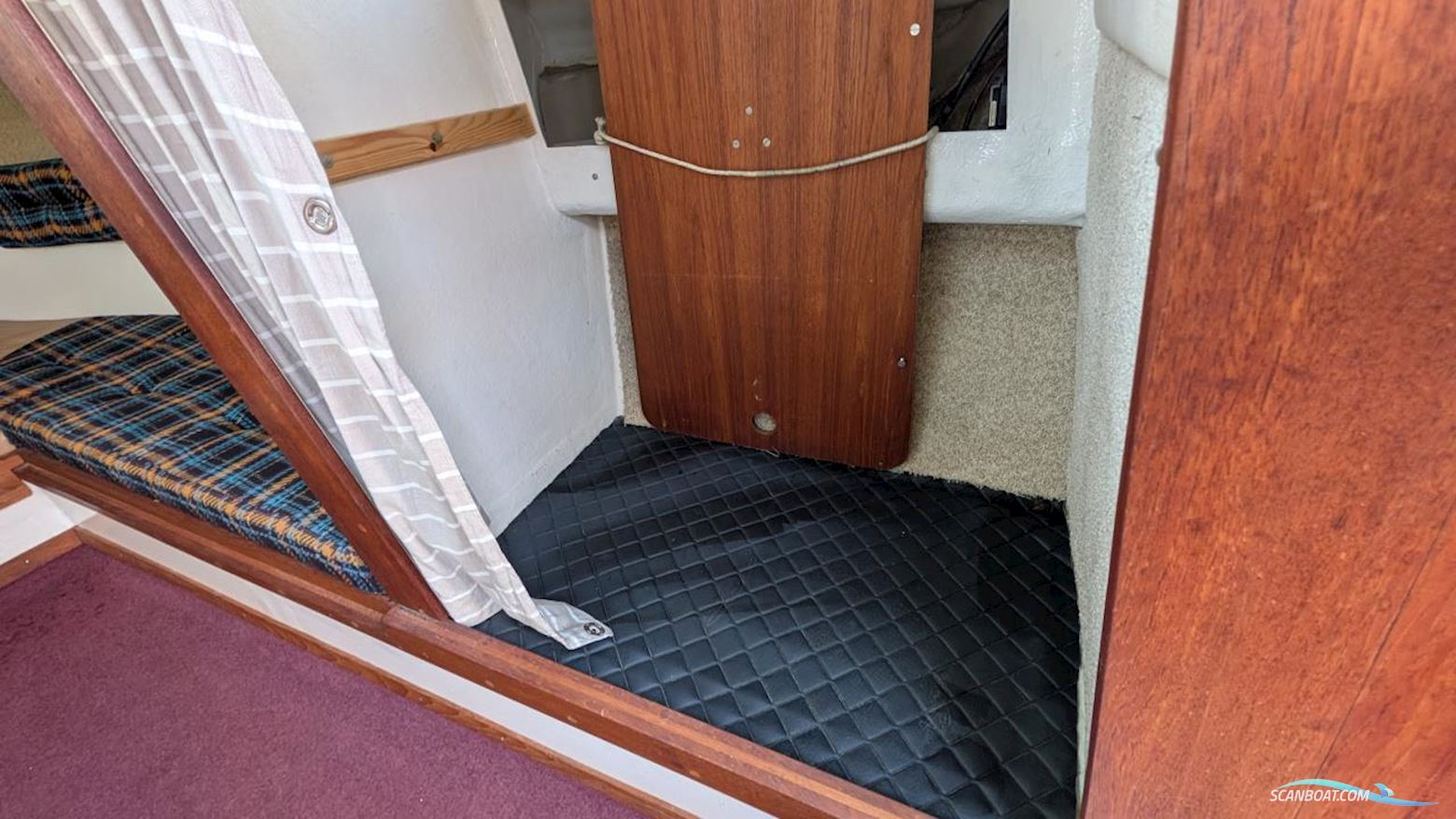 Smuggler 24 Utombordare