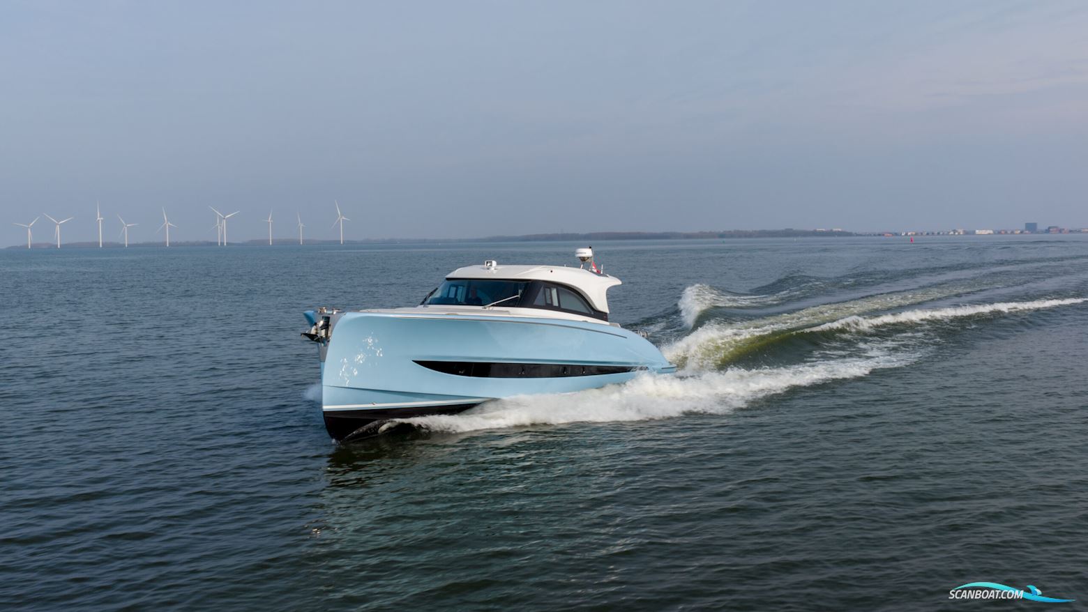 Solaris Power 48 Coupé