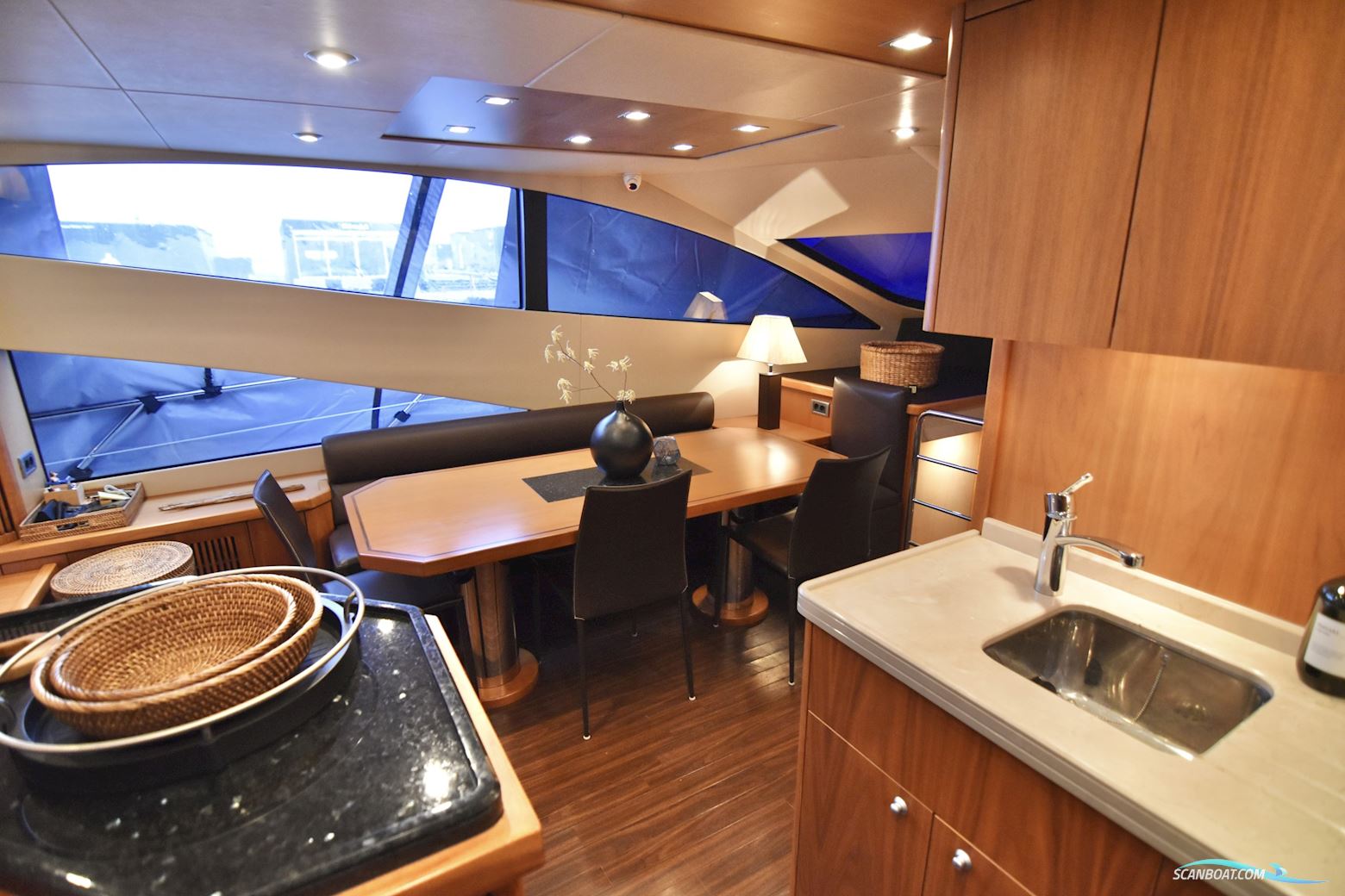 SOLGT Sunseeker Manhattan 70