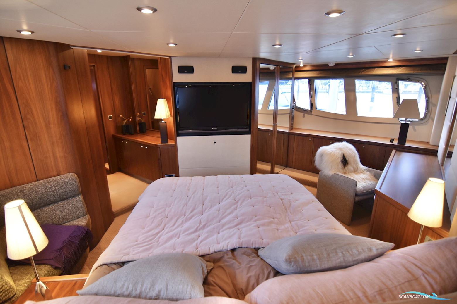 SOLGT Sunseeker Manhattan 70