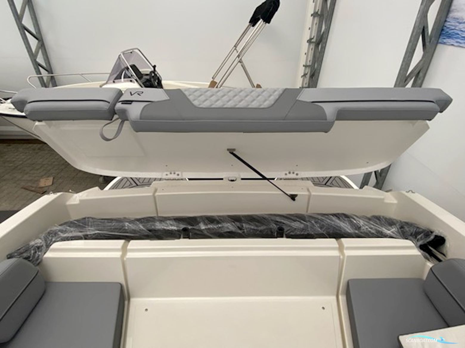 ...Solgt...Bayliner VR6 Cuddy, Mercury 250 HK V8