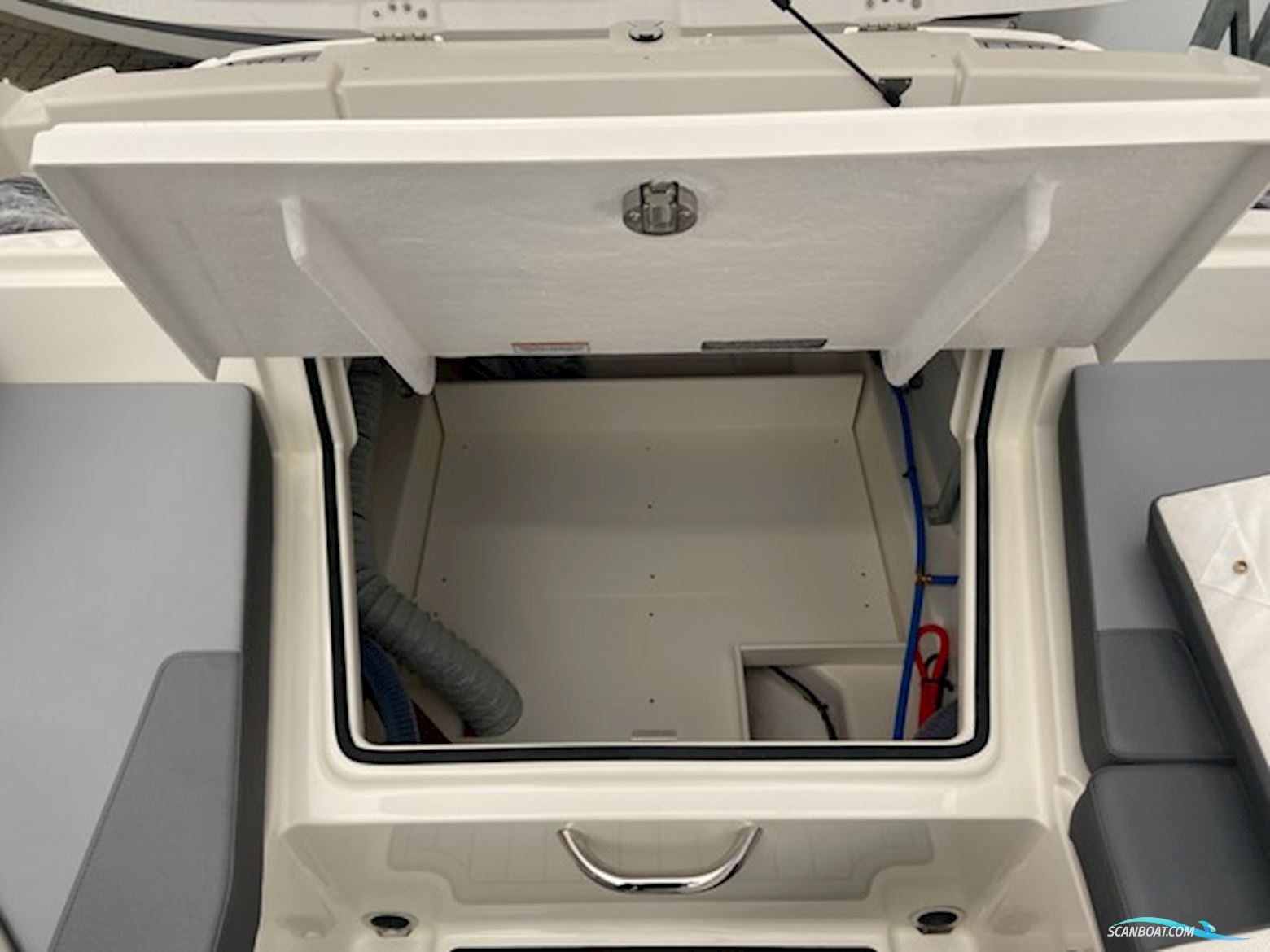 ...Solgt...Bayliner VR6 Cuddy, Mercury 250 HK V8