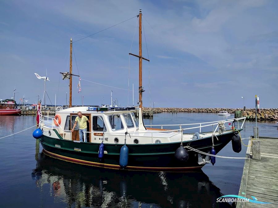 Spitsgatkotter Motorboten 1984, met Volvo Penta MD 40 motor, Denemarken