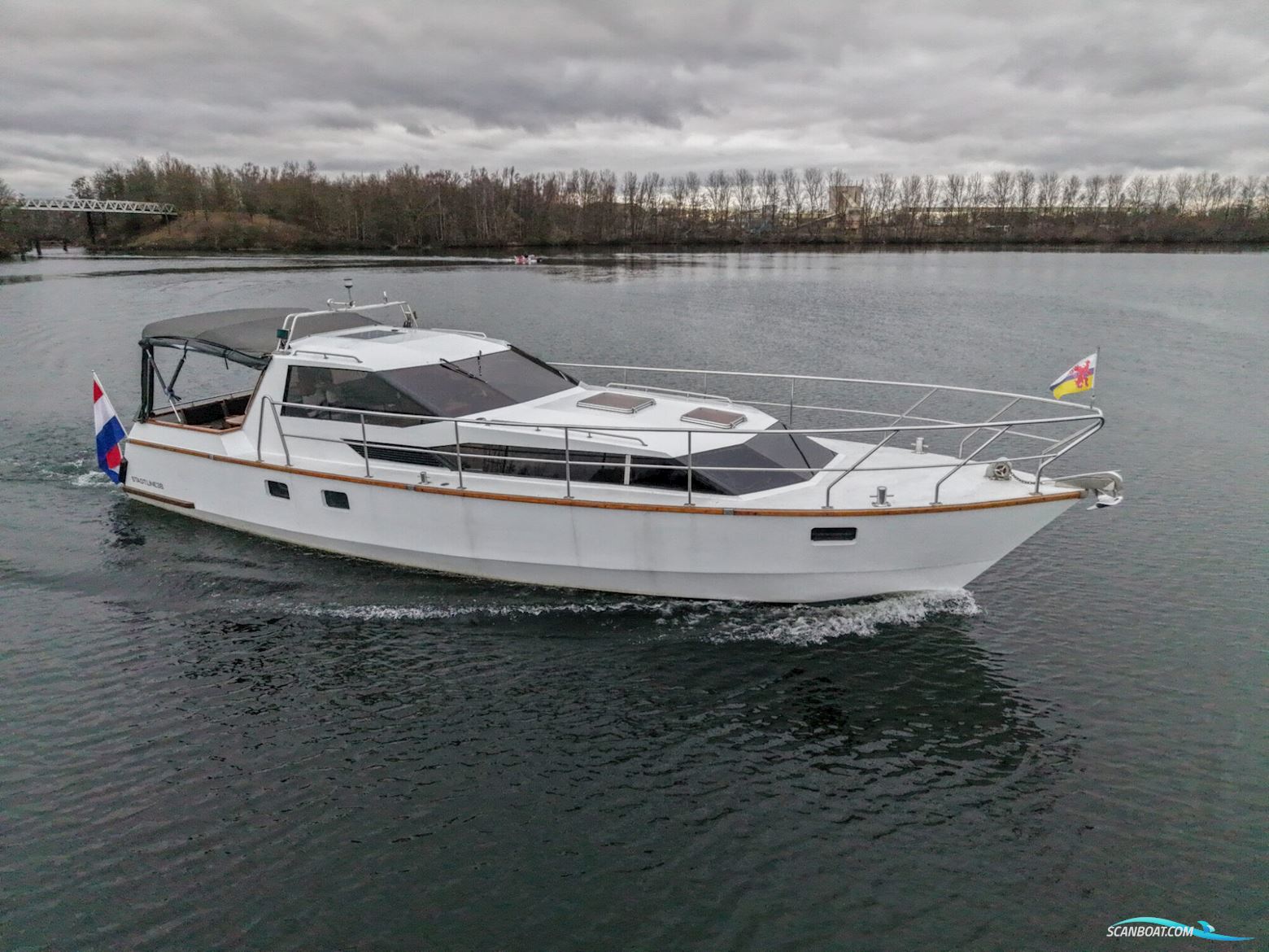 Stadtline 38 OK Spiegeldeur