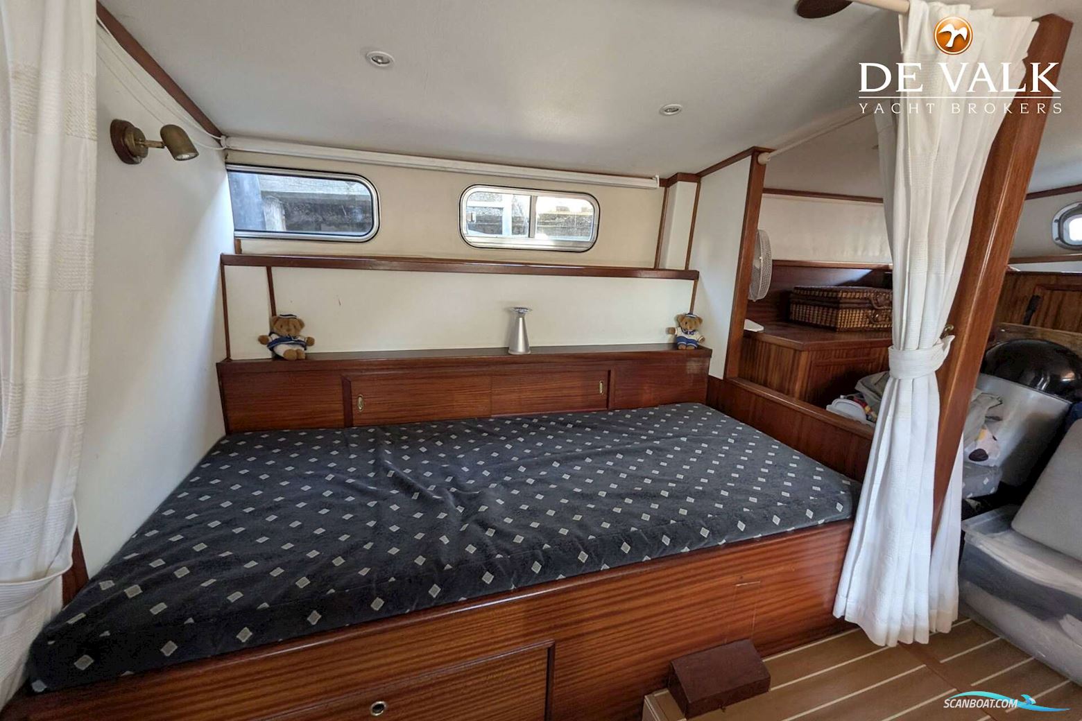 Steel Motoryacht Liveaboard 17.80M