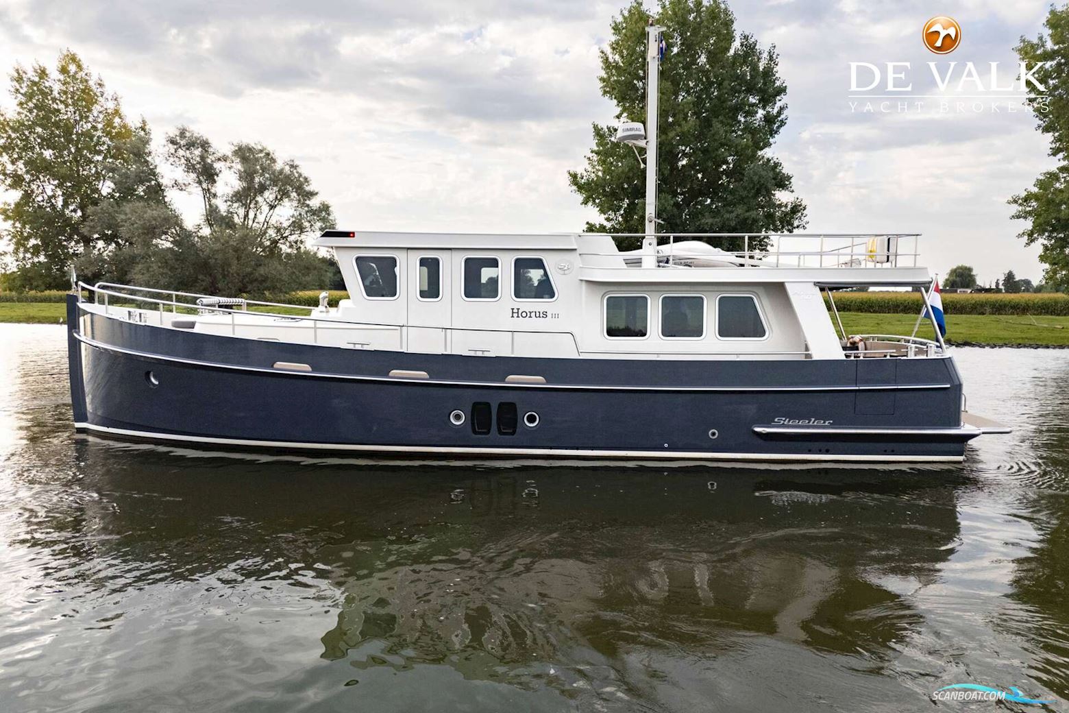 Steeler Explorer 50 Pilothouse