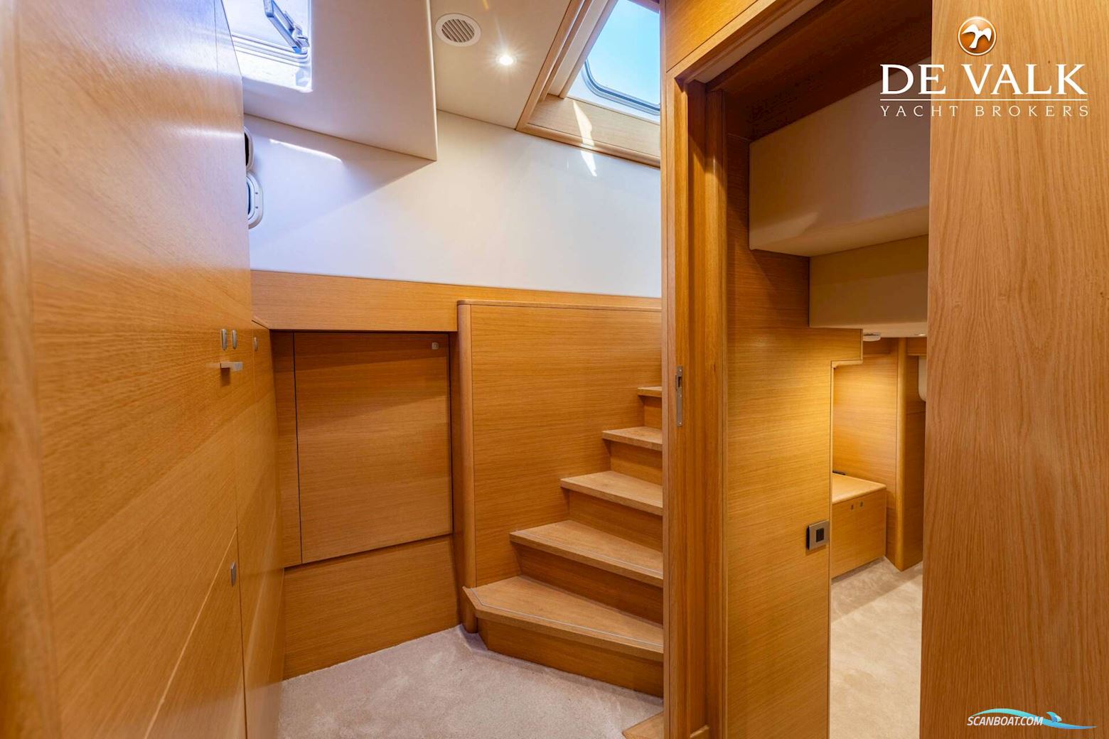 Steeler Explorer 50 Pilothouse