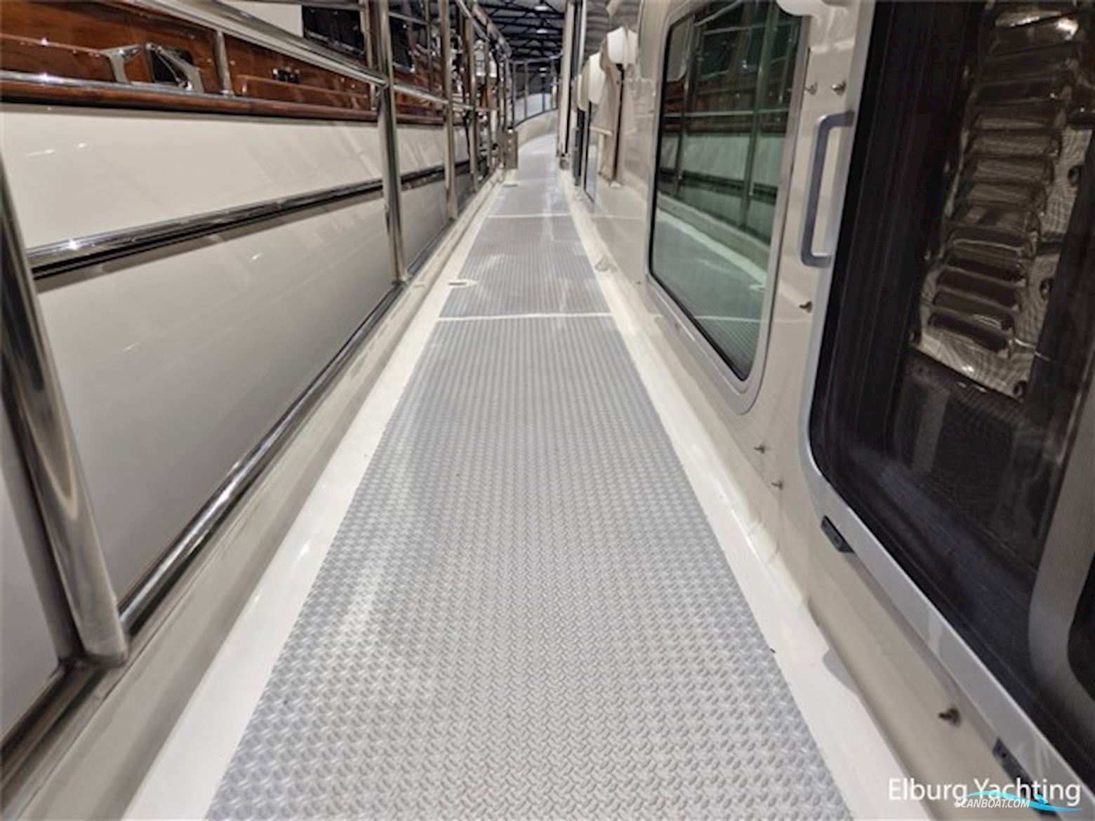 Stentor 1500 Trawler - Stabilizers