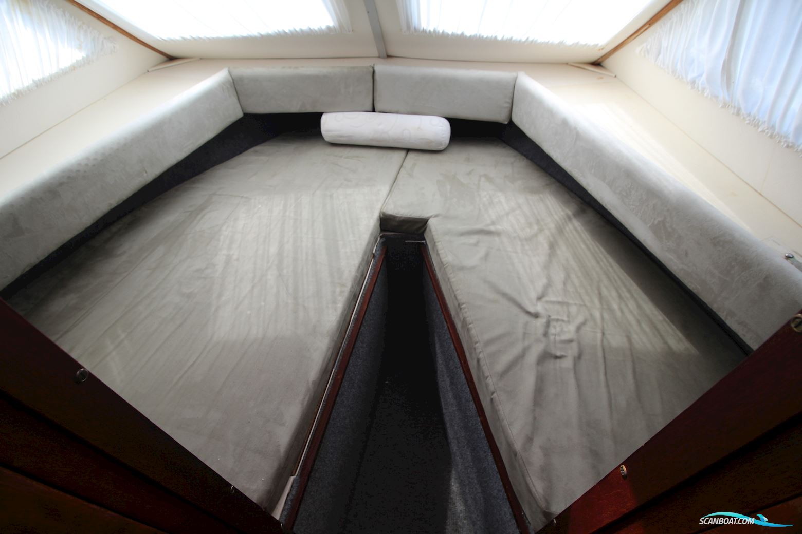 Sterling Sabre 28 New Engine