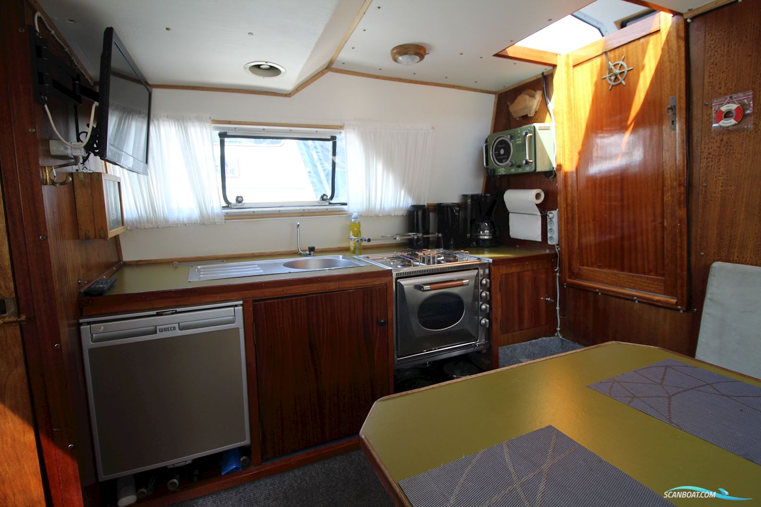 Sterling Sabre 28 New Engine