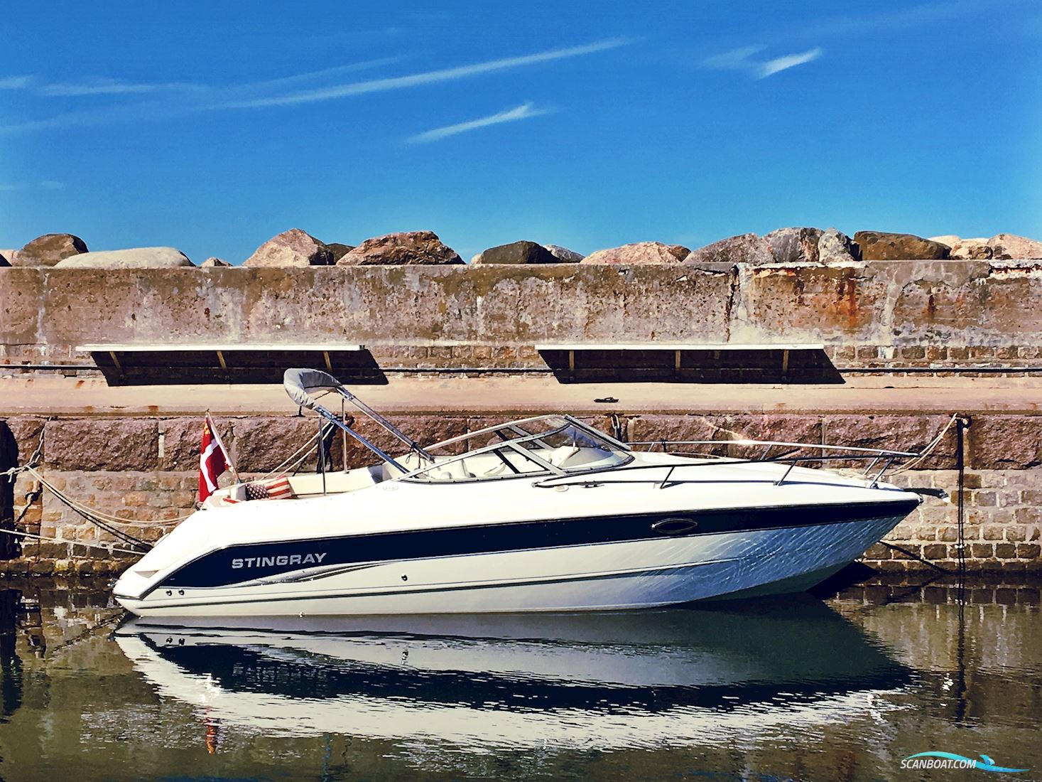 Stingray 240 Cr Motorboten 2003, met Mercruiser 5,0 MPI motor, Denemarken