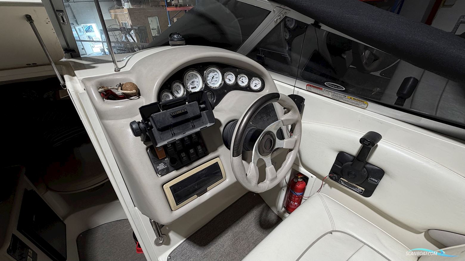 Stingray 240 S