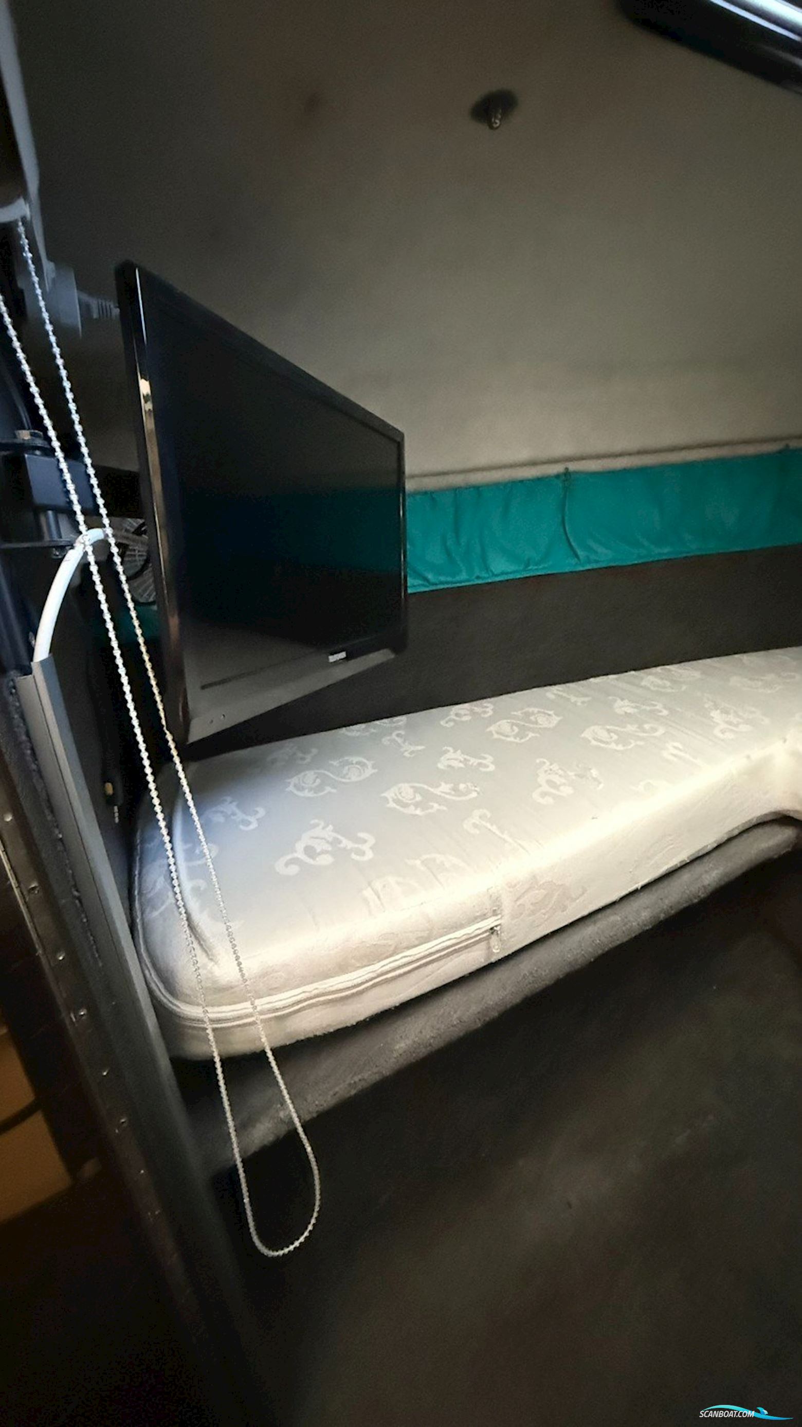 Stingray 657 ZP - VOLVO PENTA V6 DUOPROP