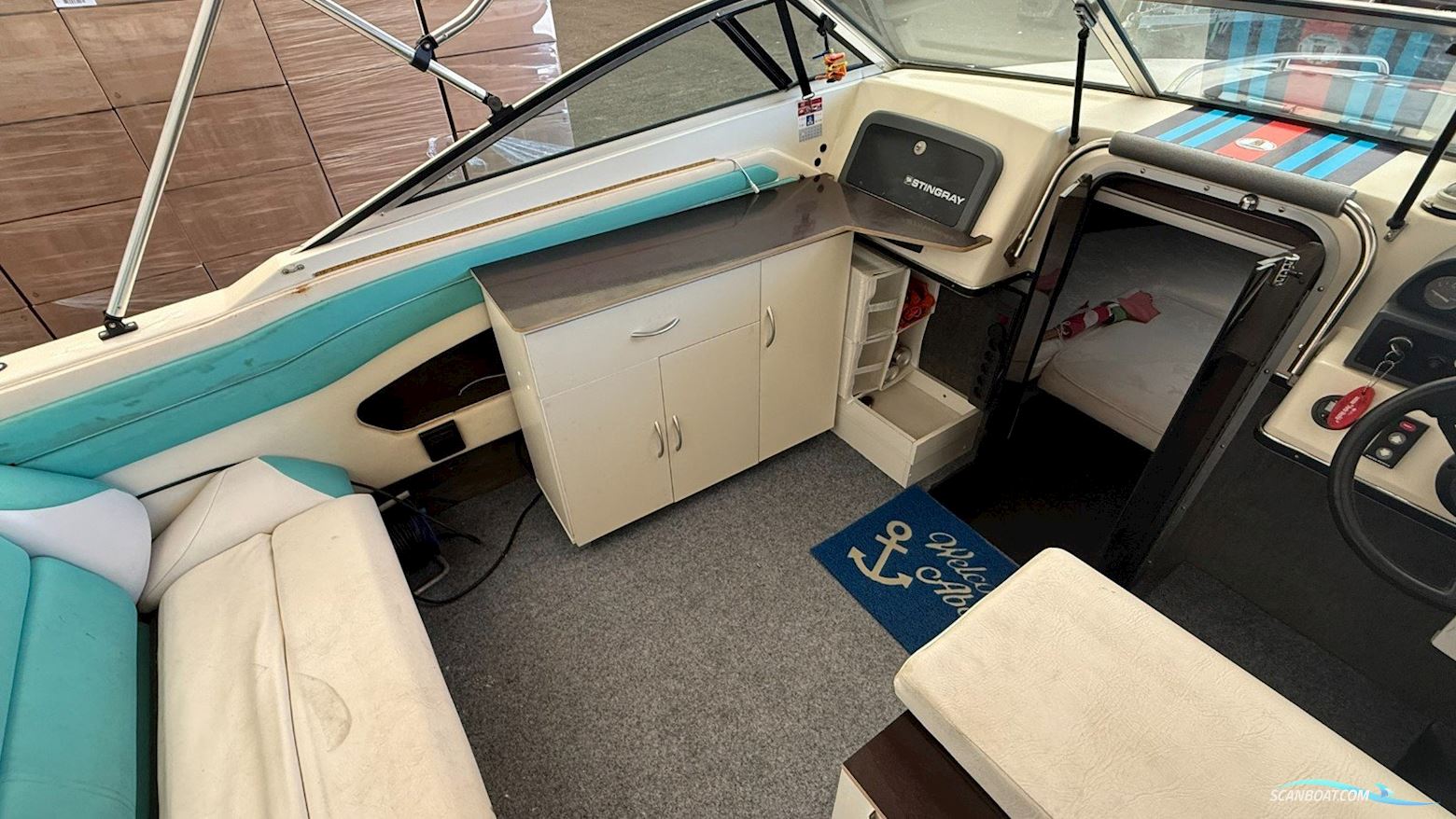 Stingray 657 ZP - VOLVO PENTA V6 DUOPROP