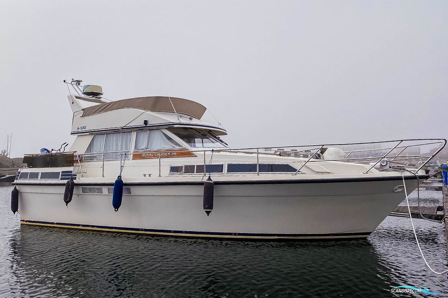 Storebro Royal Cruiser 36 Motorboten 1988, met Volvo Penta Tamd 61 A (300 hp) x 2 motor, Finland