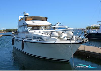 Storebro Royal Cruiser 36 Motorboten 1988, met Volvo Penta TAMD 61 A (300 hp) x 2 motor, Finland