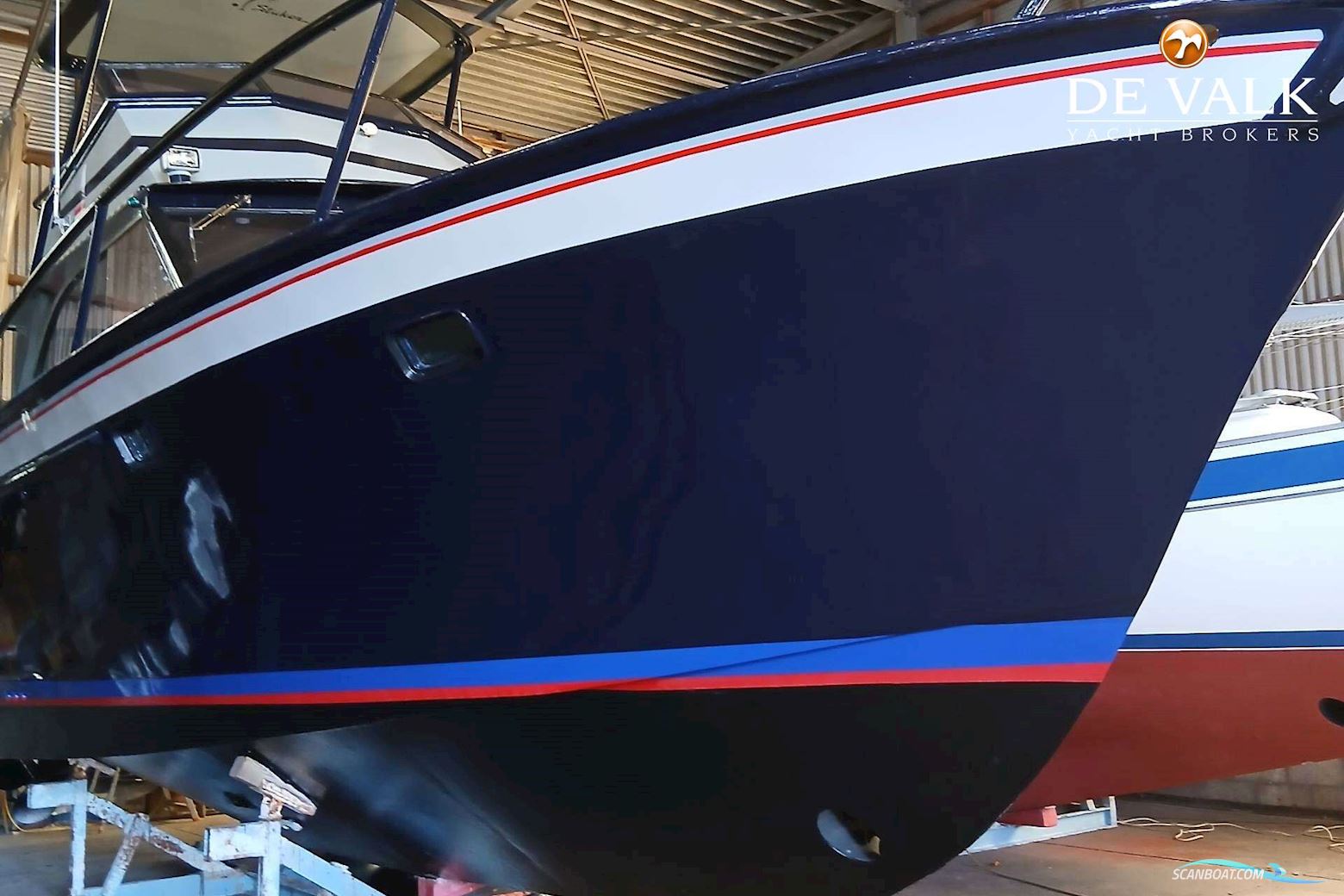 Striker 44