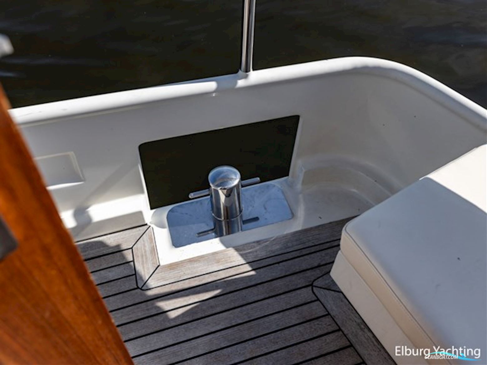 Sturier 480 AC - Vast Stuurhuis - Stabilizers