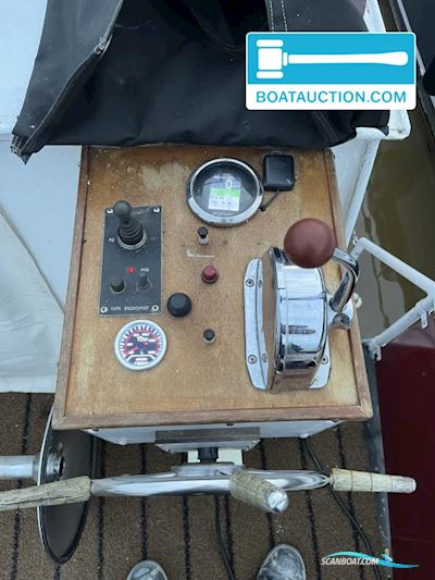 SUCCESKRUISER 900 Motorboten 1980, met Volvo Penta motor, The Netherlands