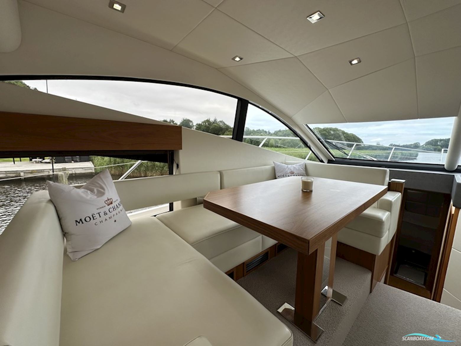 Sunseeker  - Manhattan 53