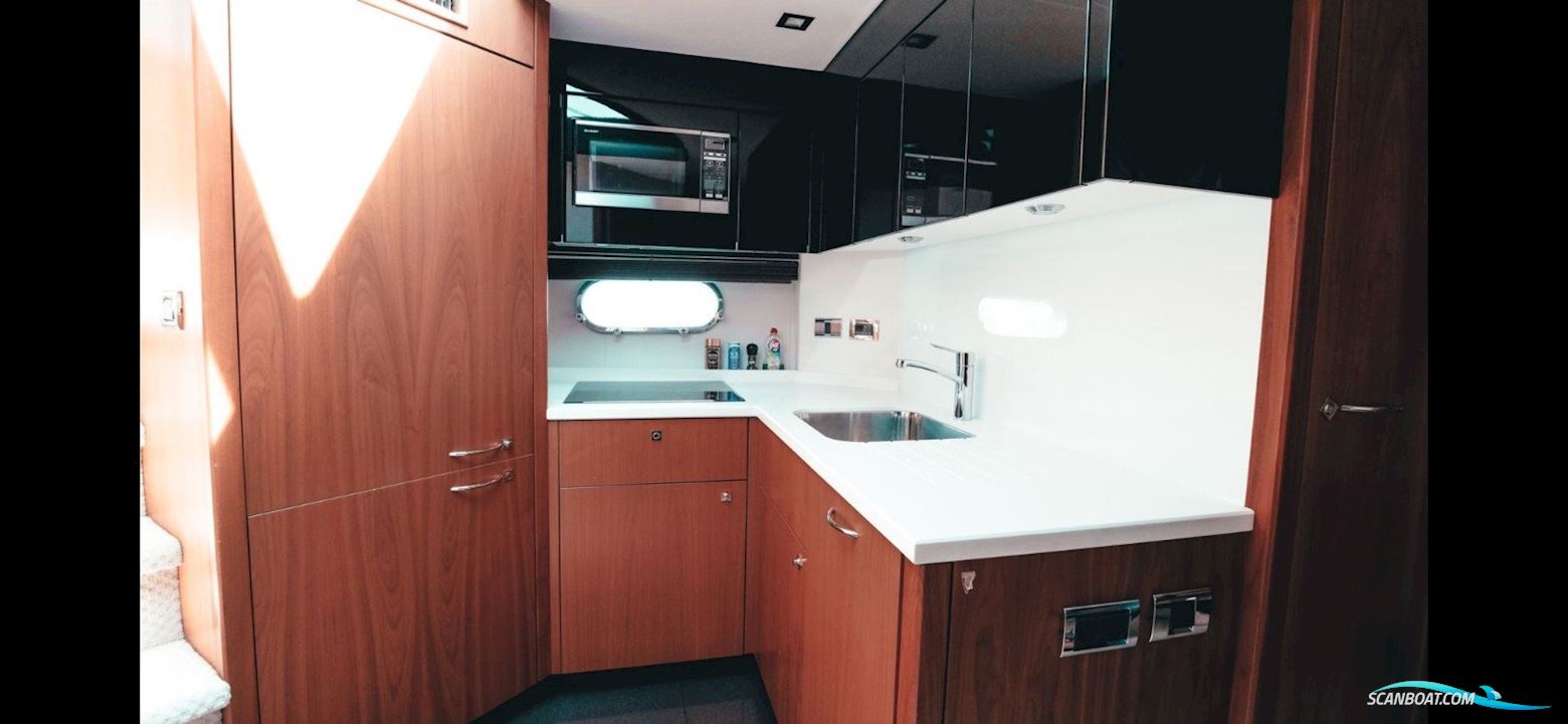 Sunseeker 64 PREDATOR - 2011