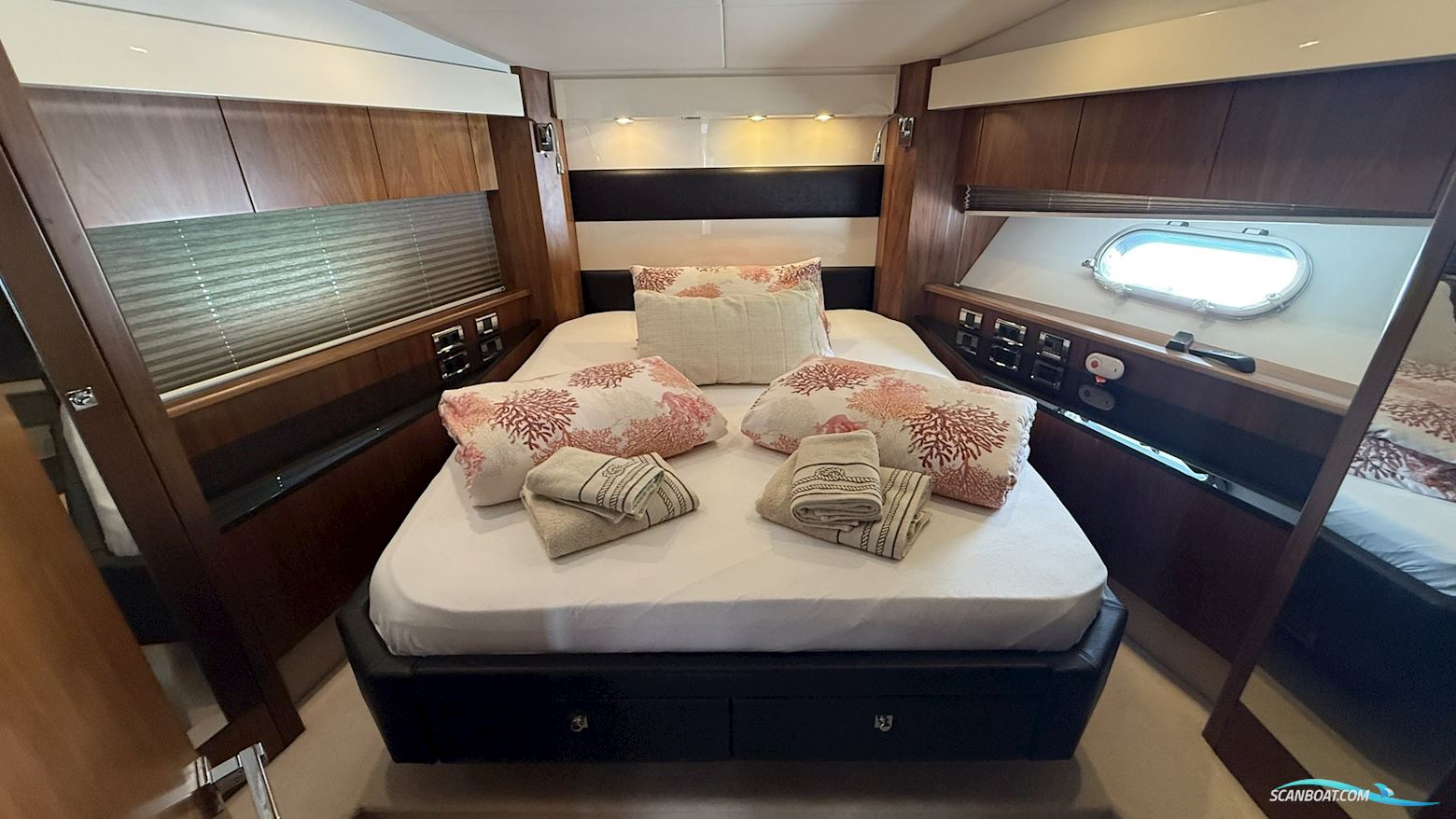 Sunseeker 64 Predator - 2011