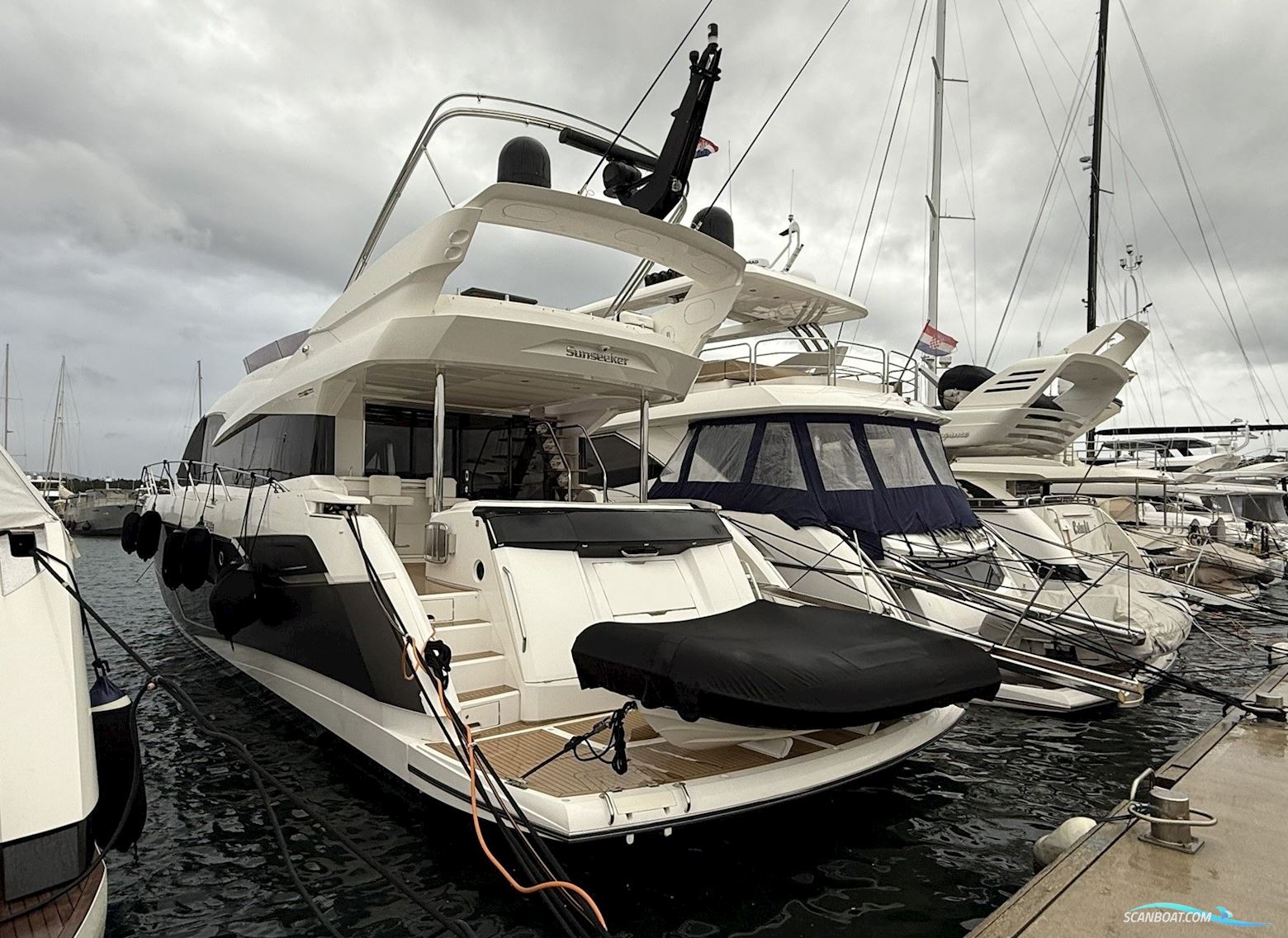 Sunseeker 66 Manhattan - 2017 Motorboten 2017, met Man V8 motor, Kroatië