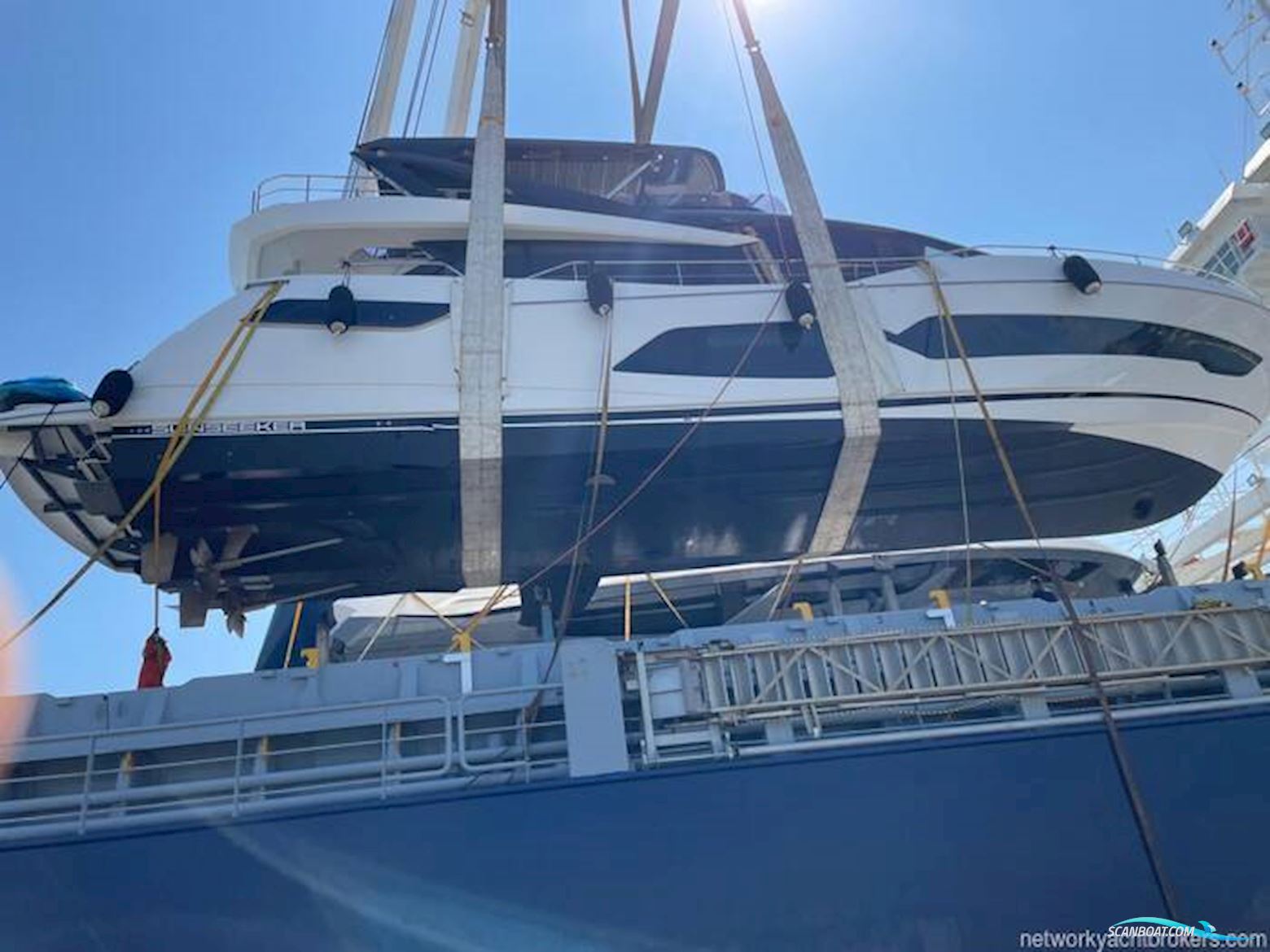 Sunseeker 76 Yacht