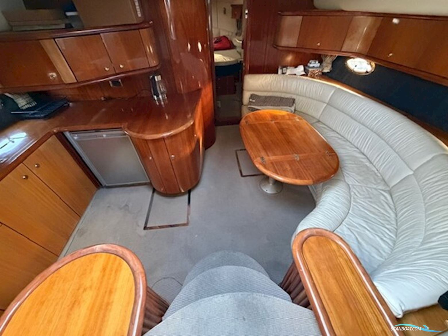 Sunseeker Camargue 44 – 2000 – 2 x Caterpillar 435 HK – Eksklusiv Sportscruiser Med Omfattende Opgraderinger