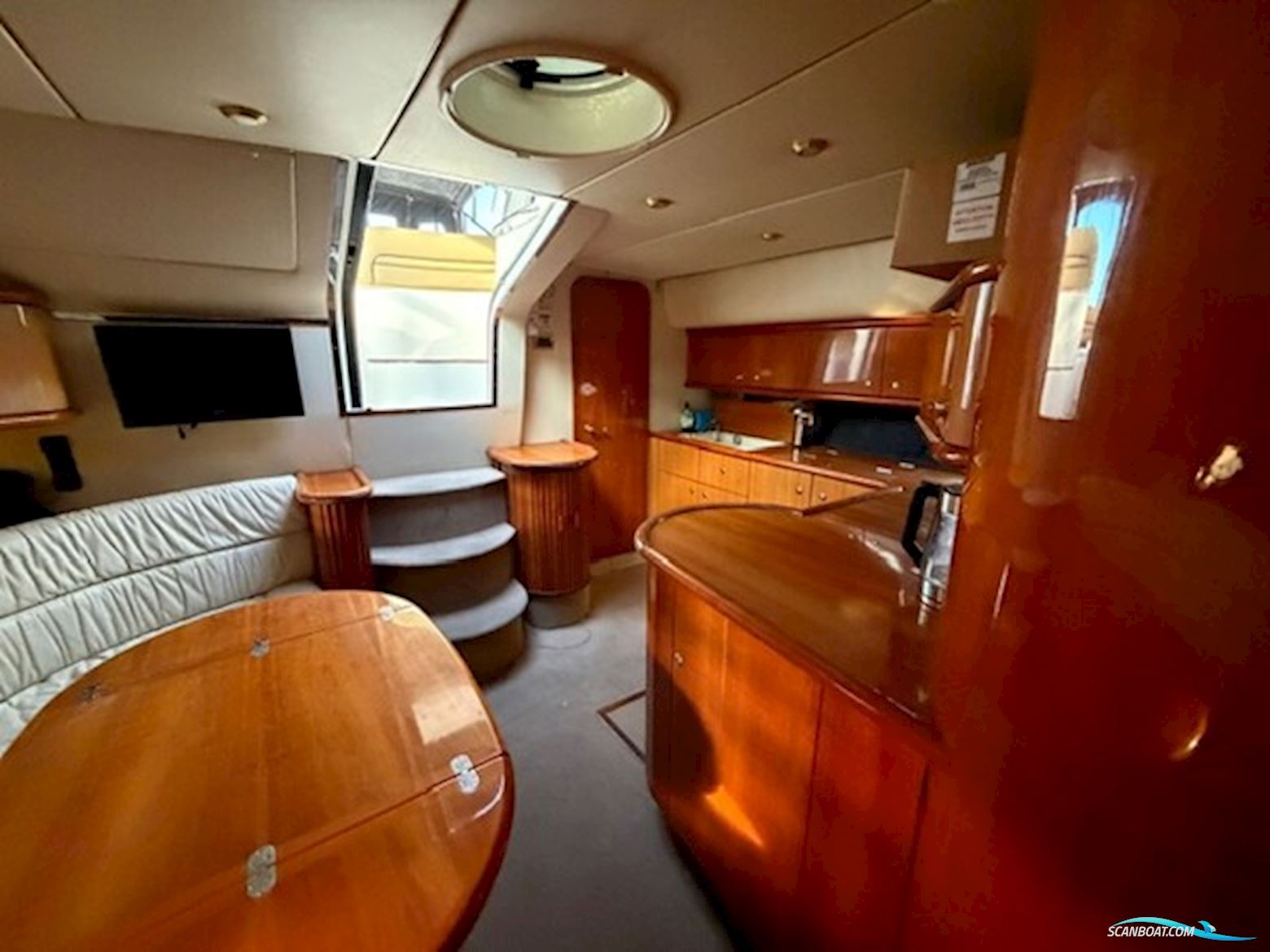 Sunseeker Camargue 44 – 2000 – 2 x Caterpillar 435 HK – Eksklusiv Sportscruiser Med Omfattende Opgraderinger