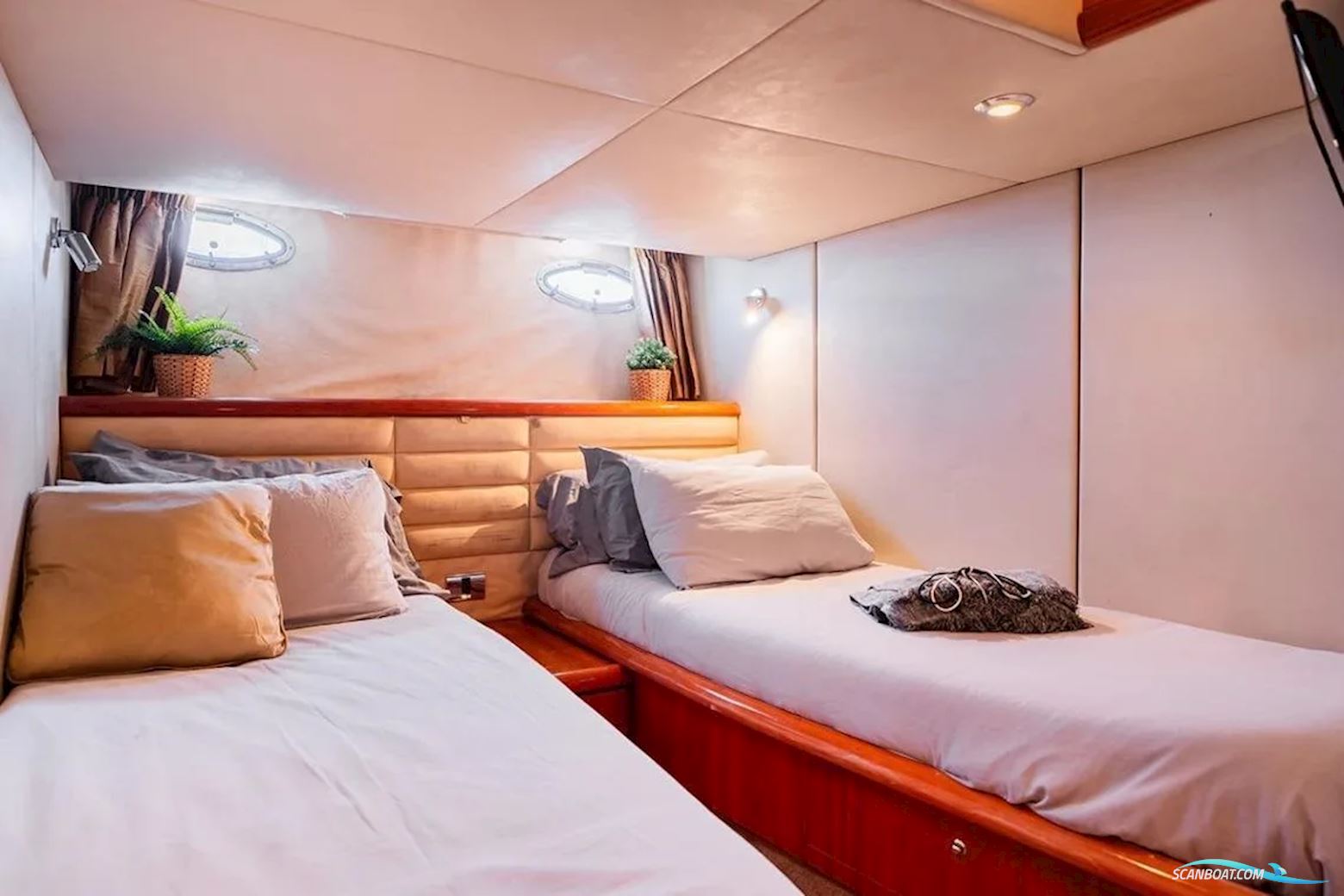 Sunseeker Camargue 50