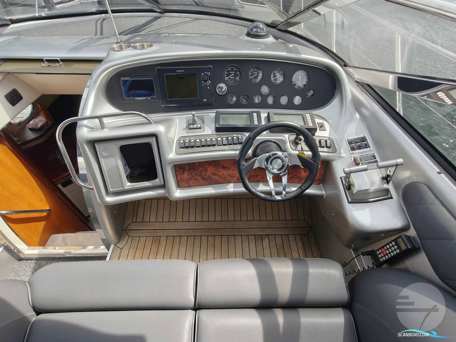 Sunseeker Camargue 55