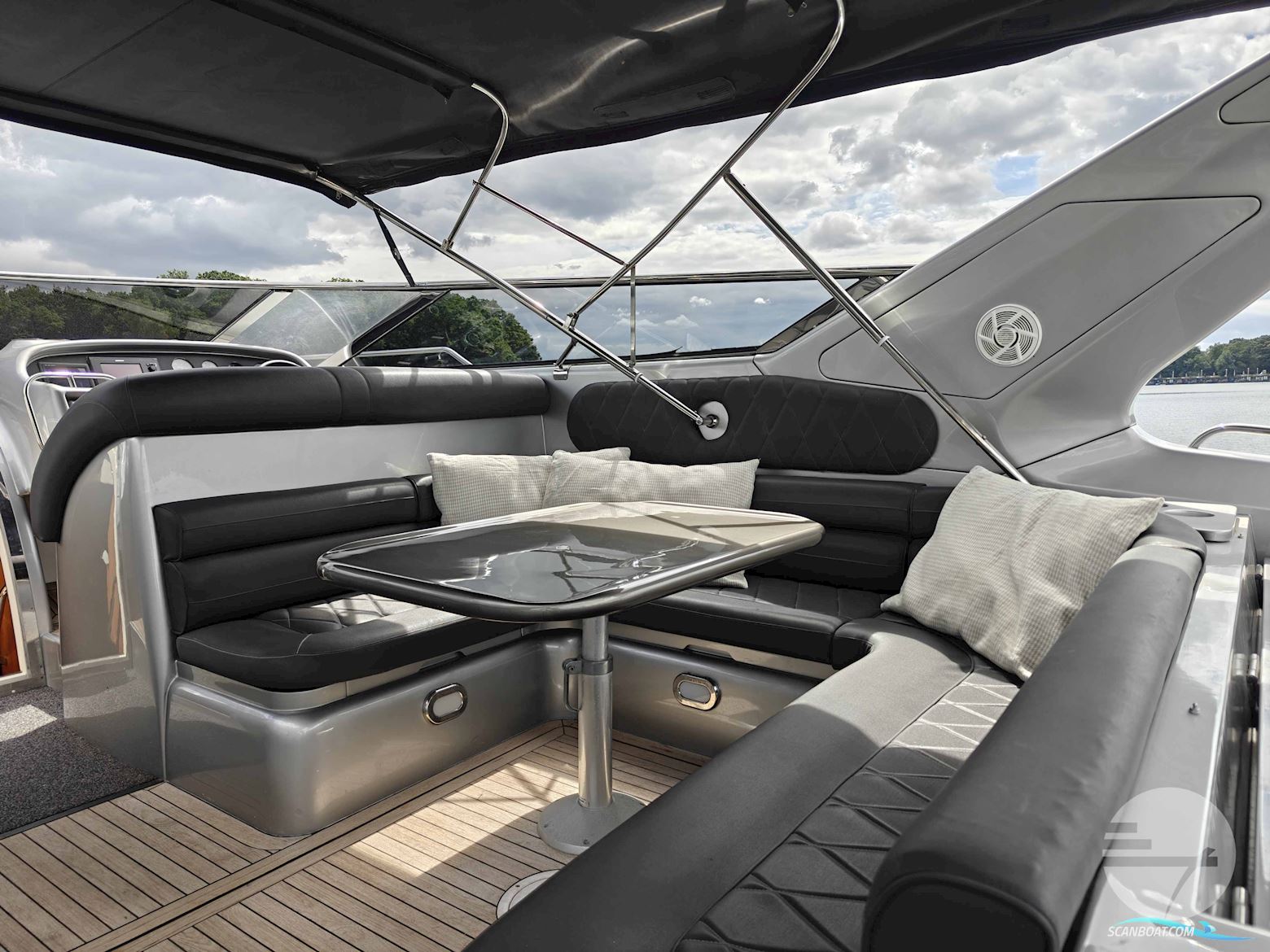 Sunseeker Camargue 55