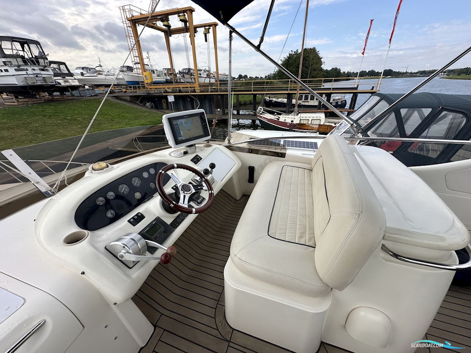 Sunseeker Manhattan 48