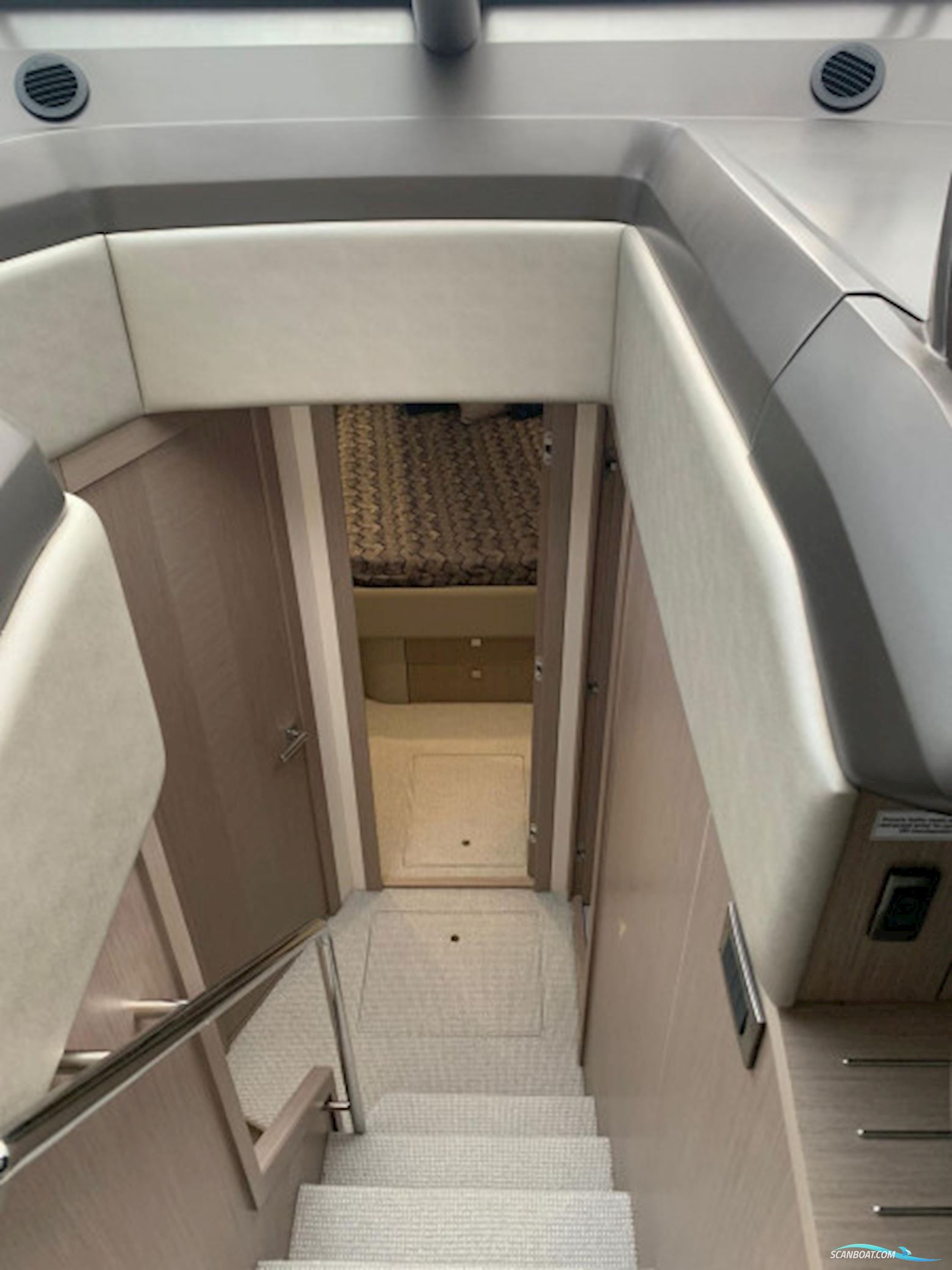 Sunseeker Manhattan 52 FLY