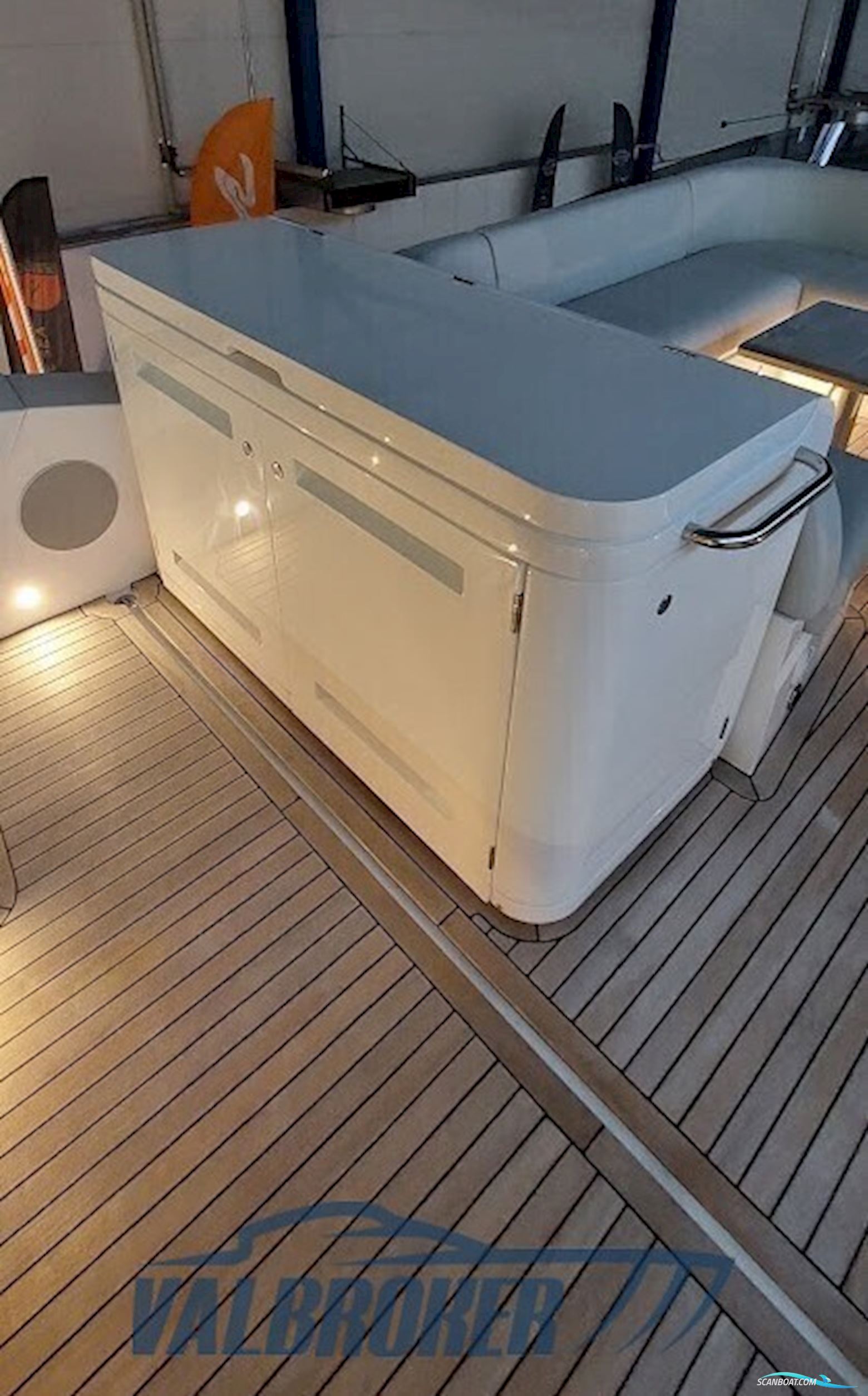 Sunseeker Manhattan 55