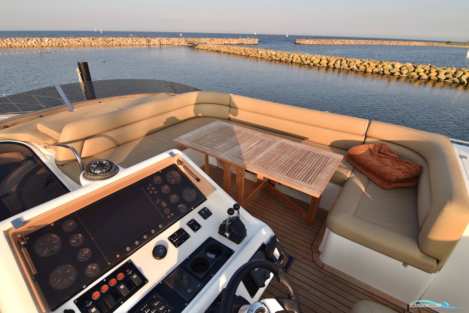 Sunseeker Manhattan 62