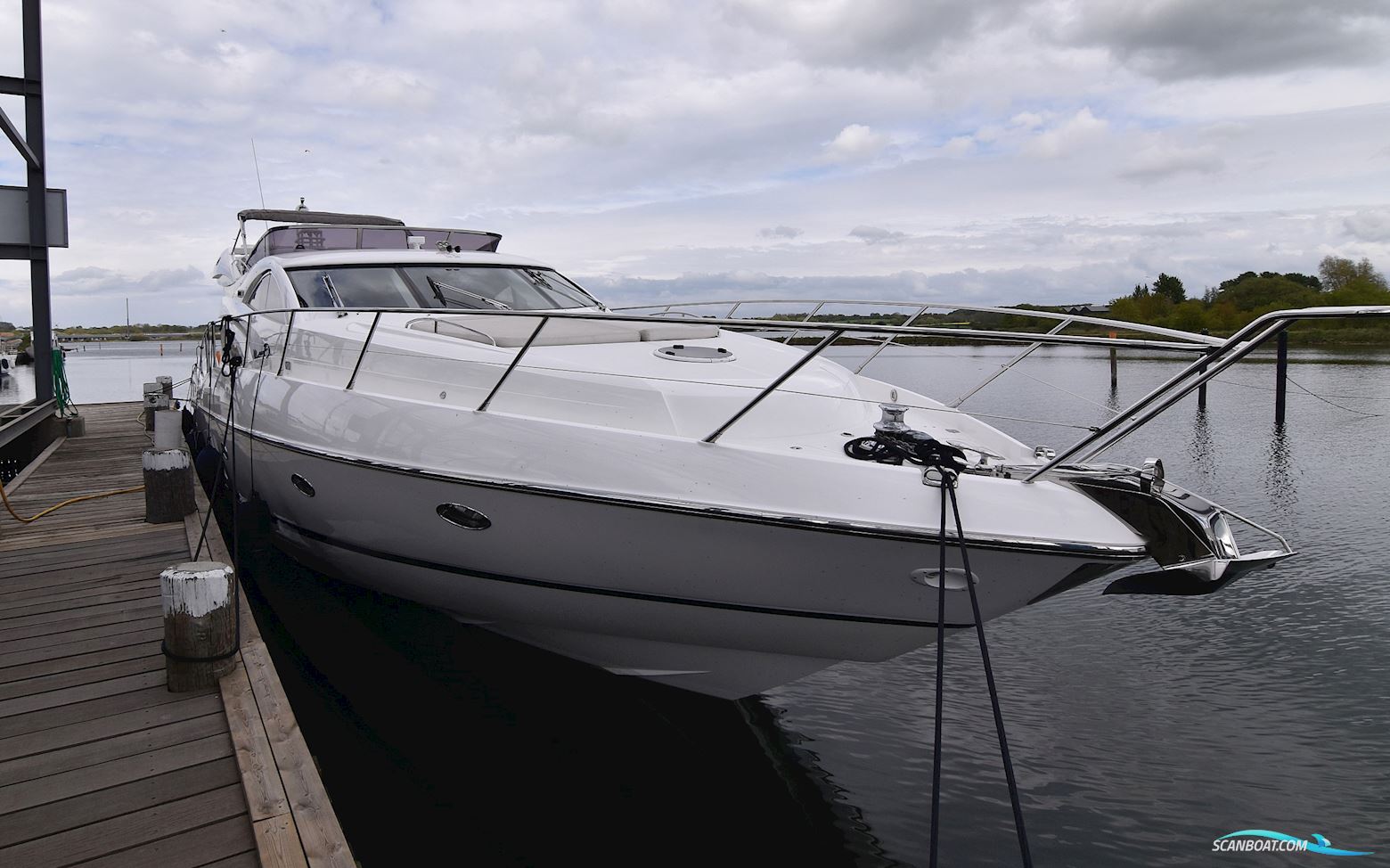 Sunseeker Manhattan 64