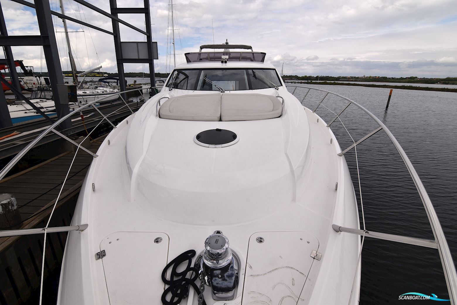 Sunseeker Manhattan 64