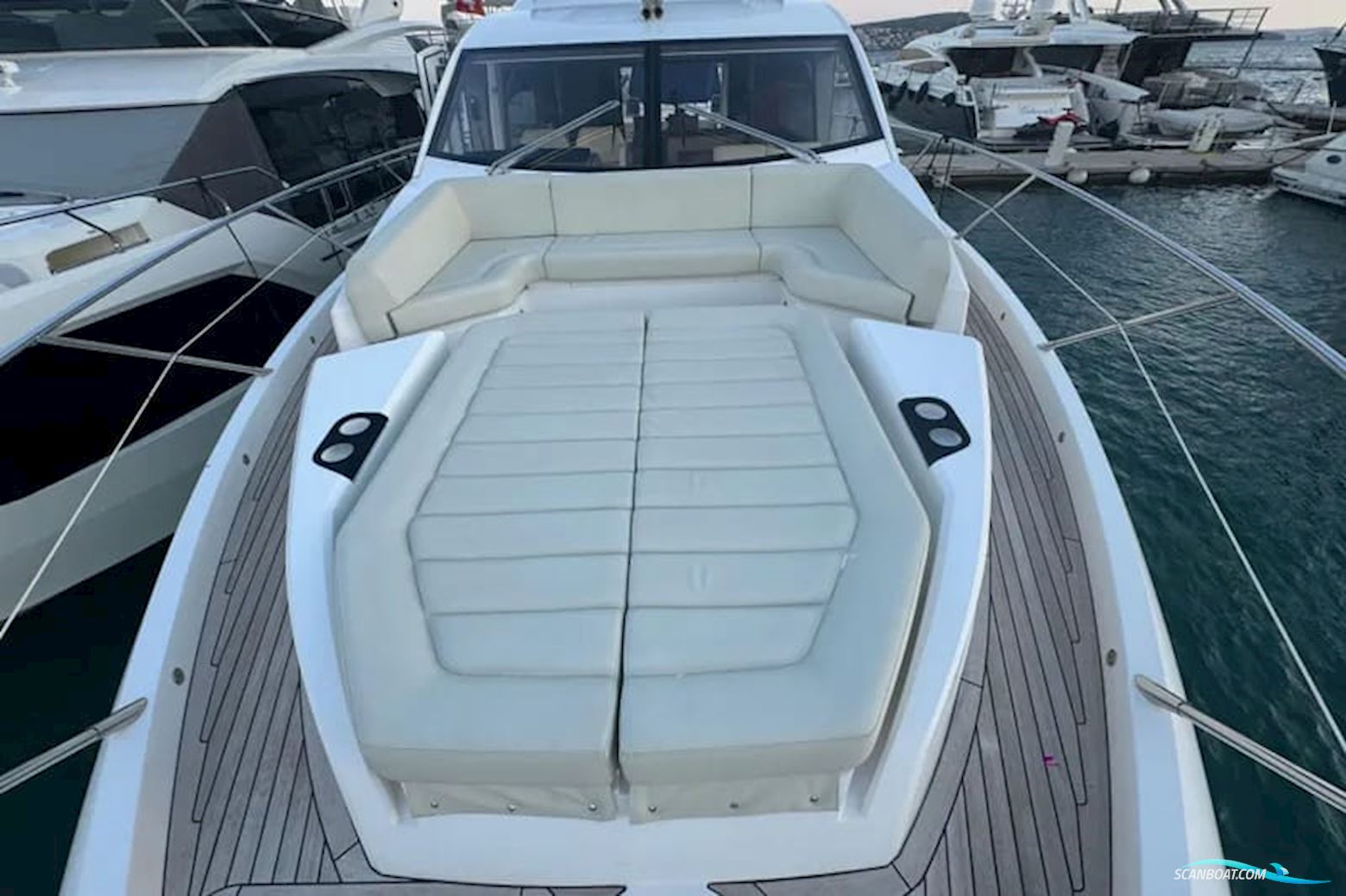 Sunseeker Manhattan 66
