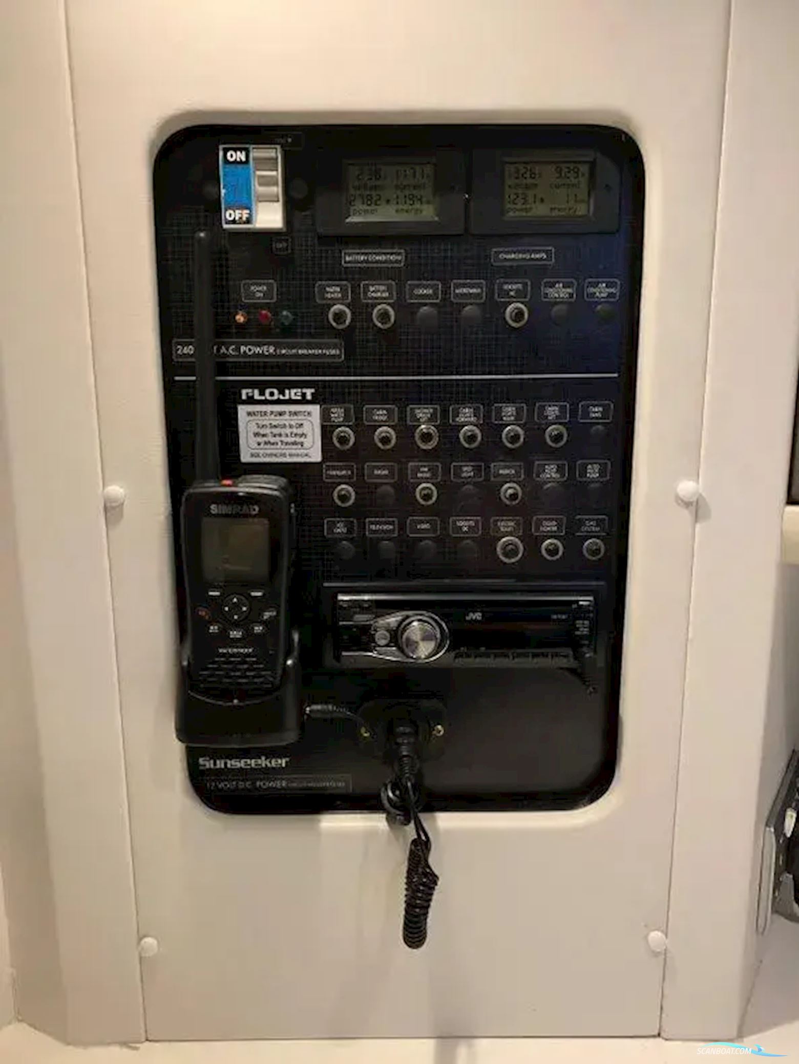 Sunseeker Martinique 38