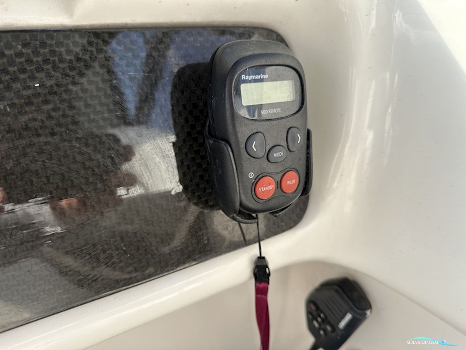 Sunseeker Mustique 42