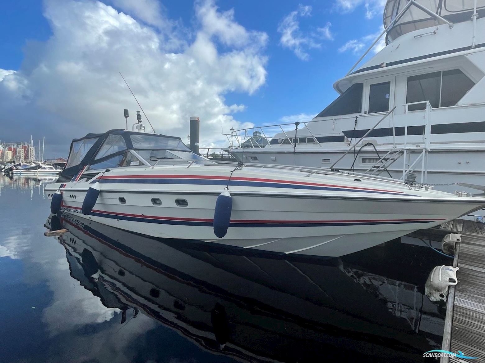 Sunseeker Portofino 34 Xps Motorboten 1986, met Volvo Aqad40 motor, United Kingdom