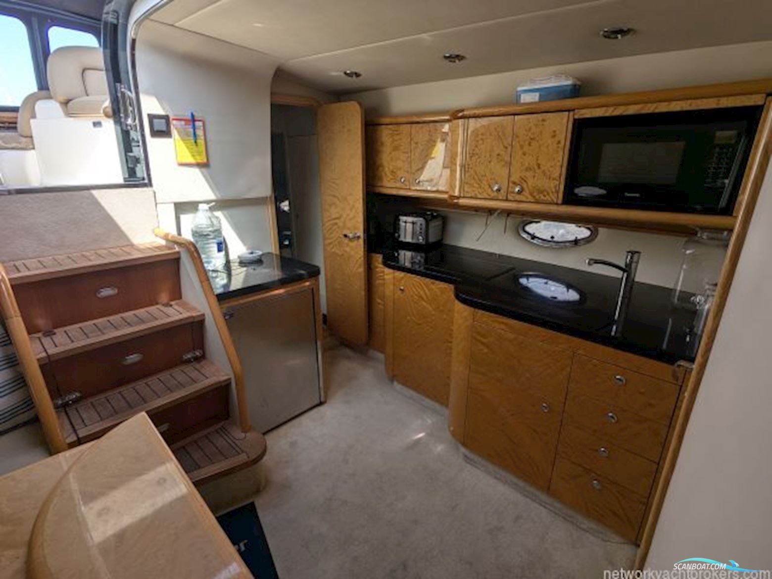 Sunseeker Portofino 400