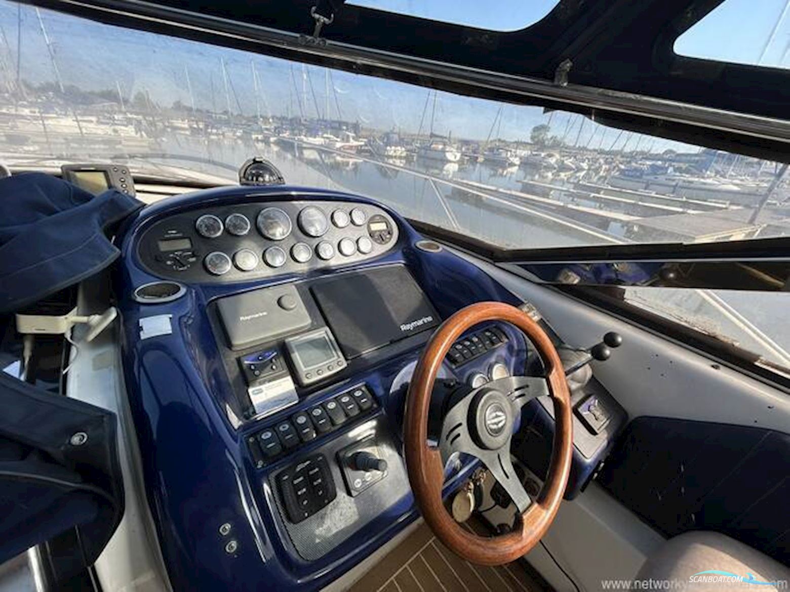 Sunseeker Portofino 400