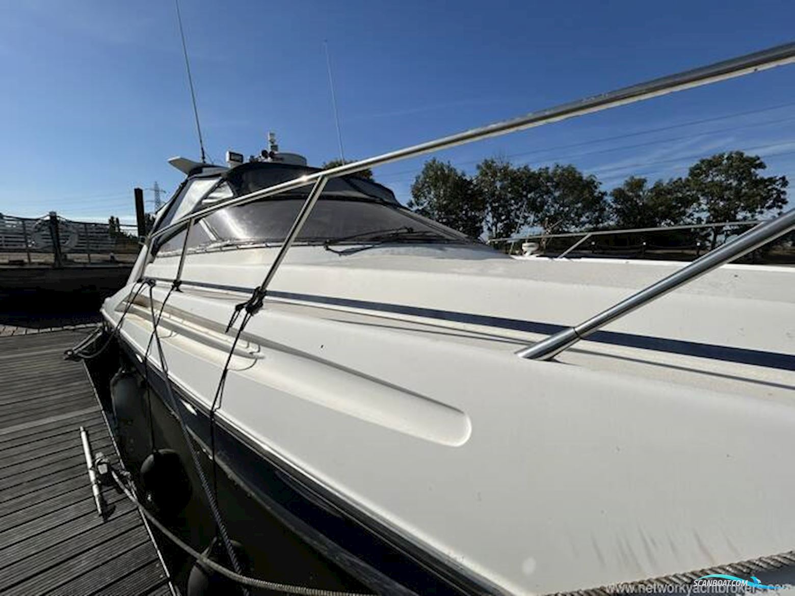 Sunseeker Portofino 400