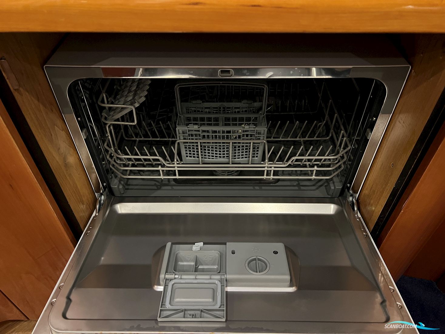 Sunseeker Portofino 46