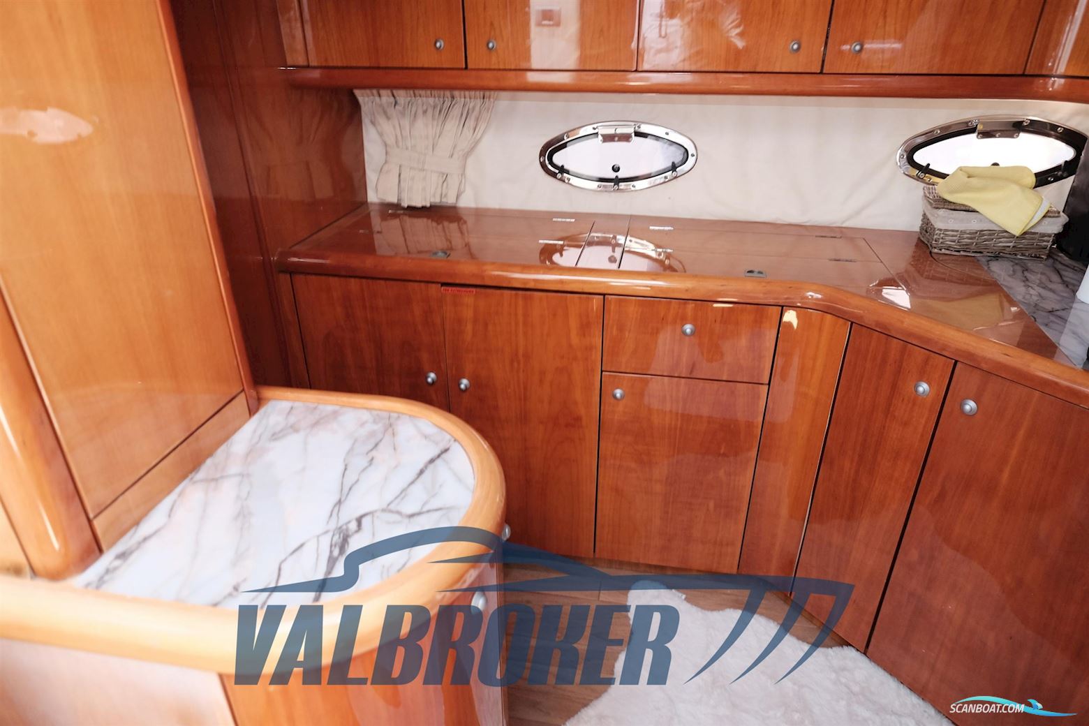 Sunseeker Portofino 46