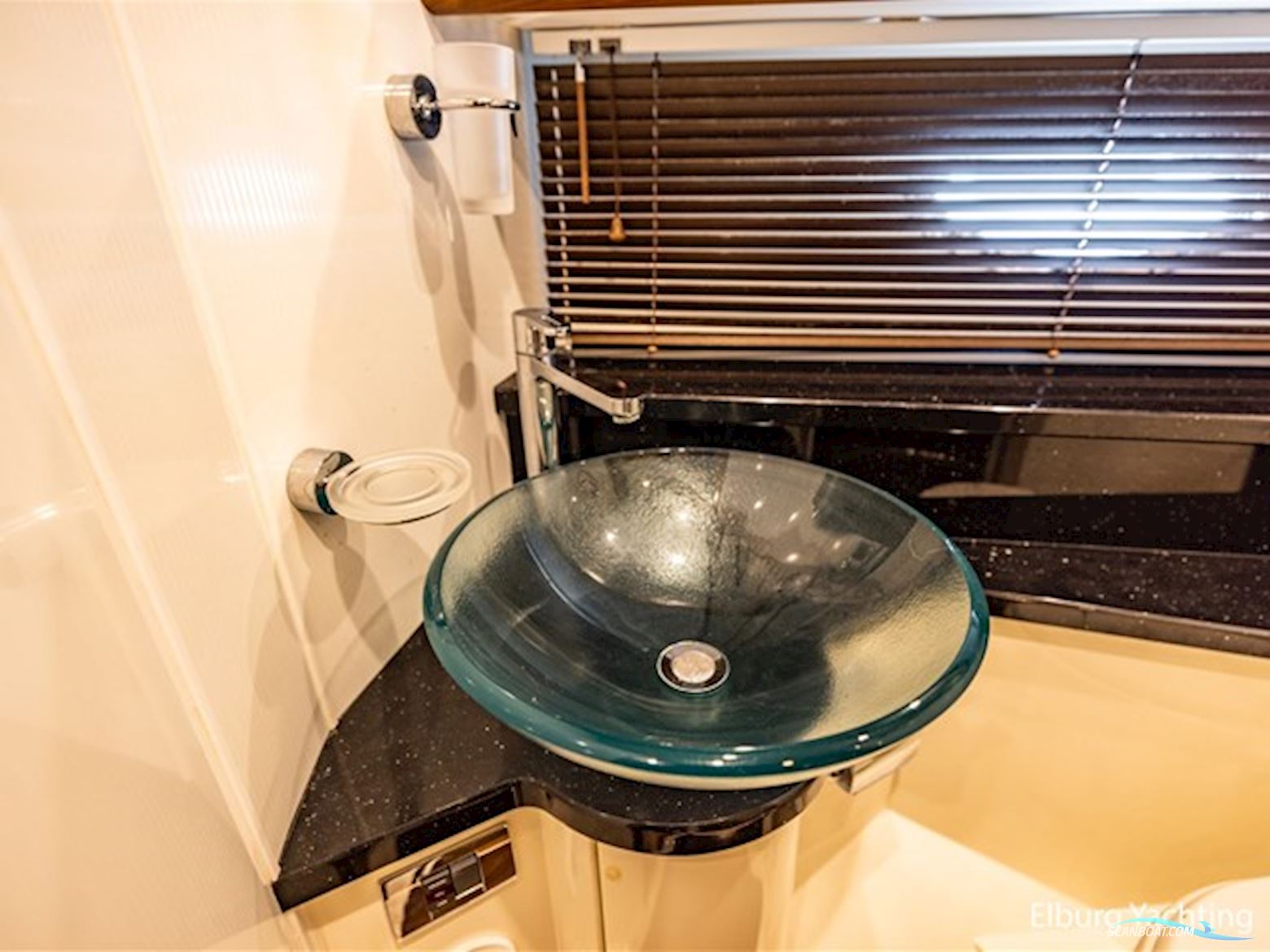 Sunseeker Portofino 53 