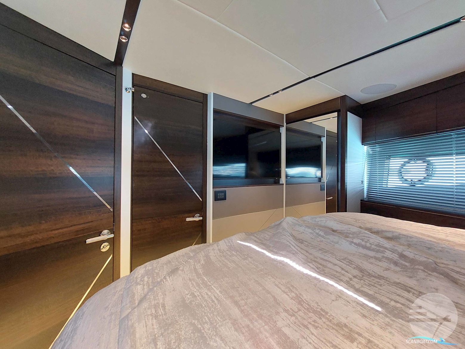 Sunseeker Predator 55 EVO